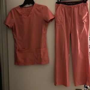 HeartSoul Scrub set XS top and S petite bottoms